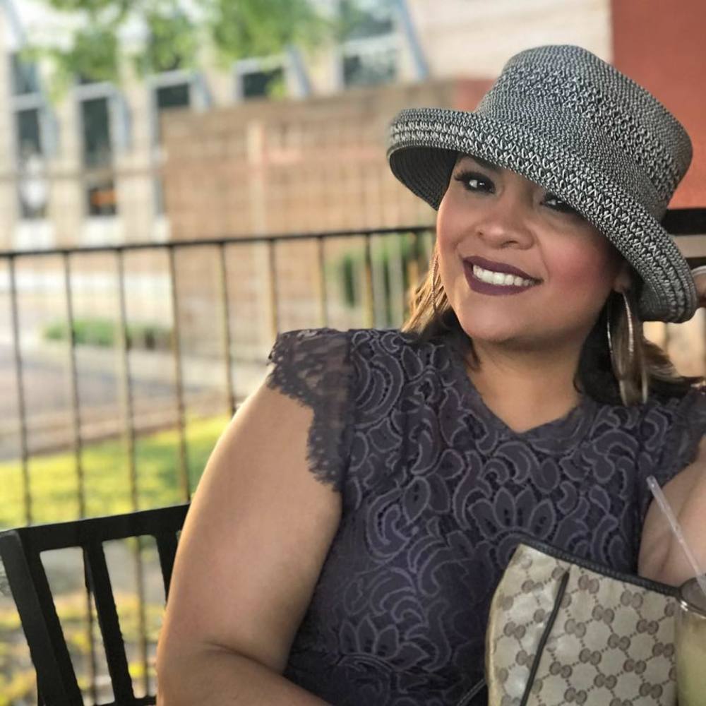 Meet your Posher, Miriam